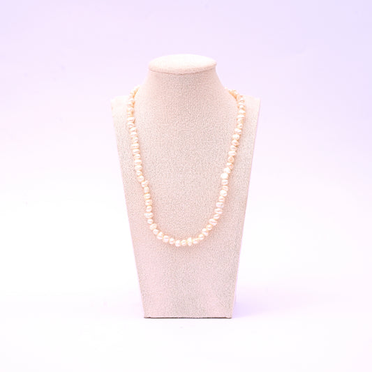Elegance of the Pearl Necklace White