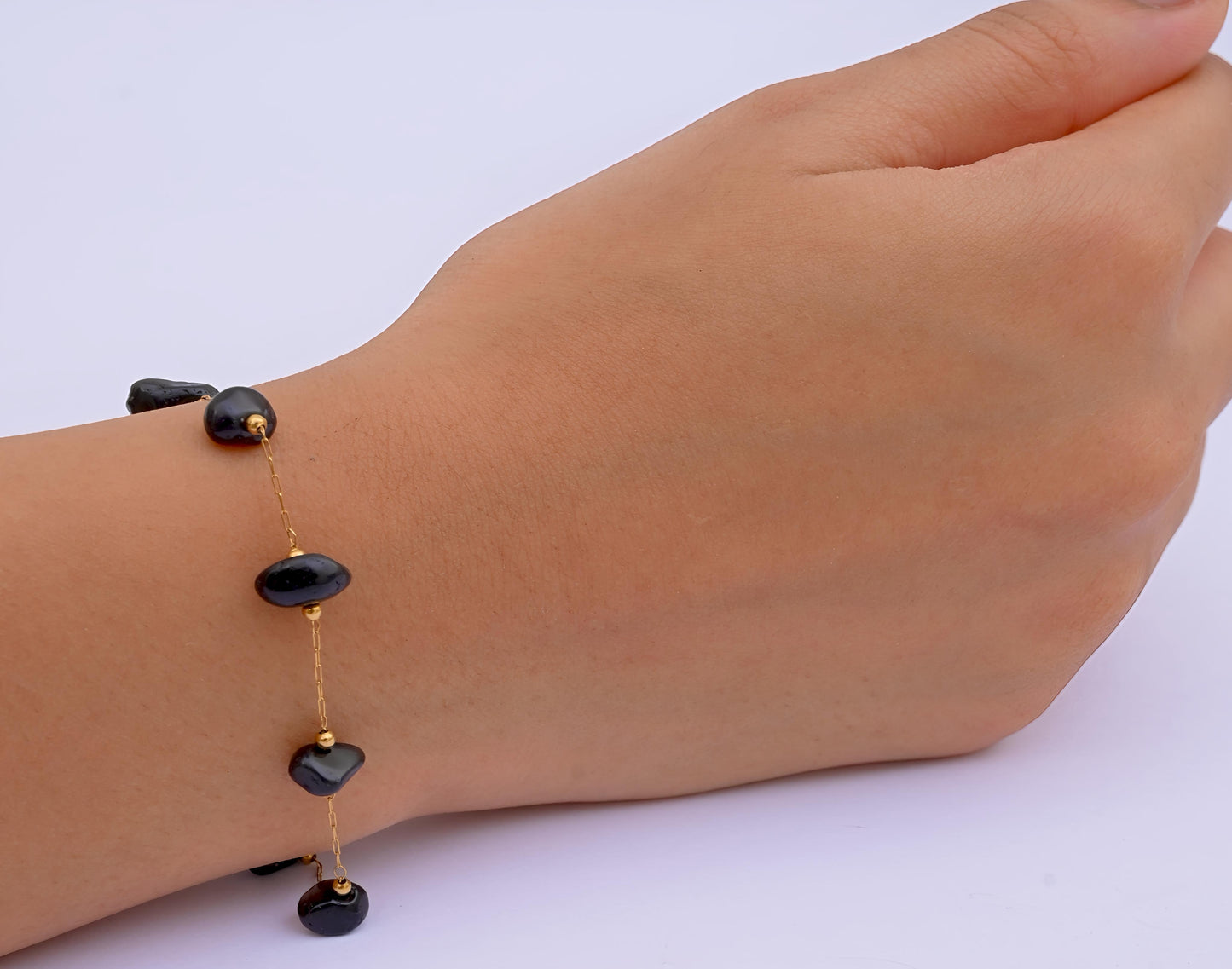 Uncut Beauty Bracelet - HONEY & CO.