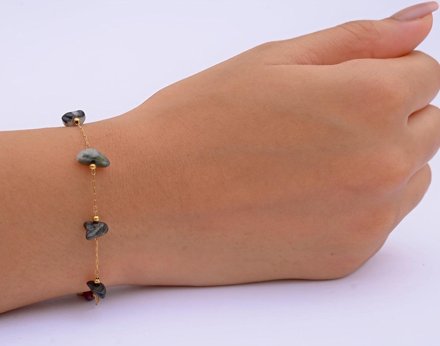 Uncut Beauty Bracelet - HONEY & CO.