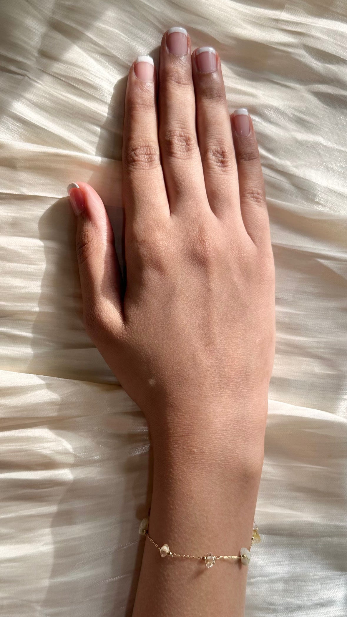 Uncut Beauty Bracelet - HONEY & CO.